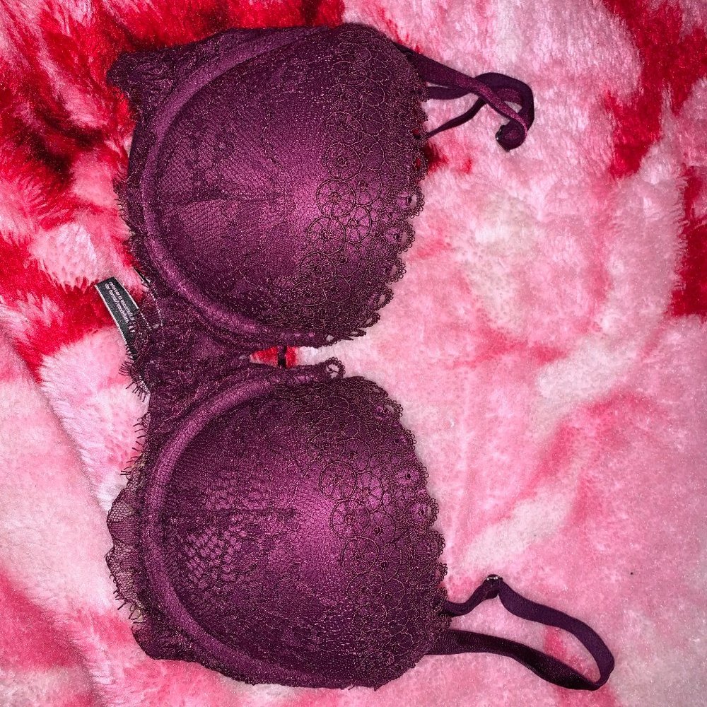 VIctoria's Secret Lacey Bra